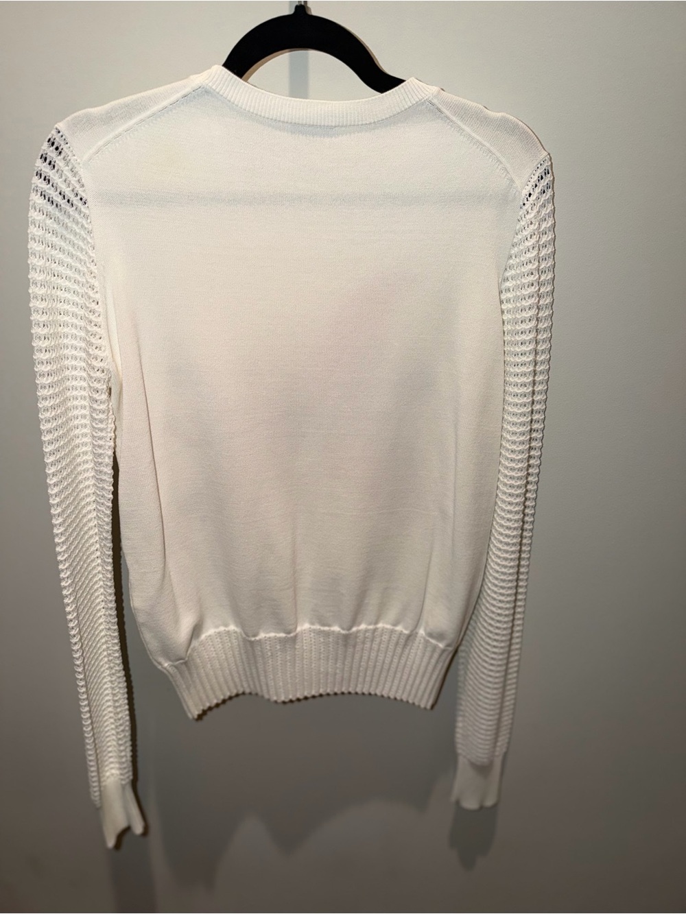 KENZO White Pullover Sweater with Embroidered Red-Pink Bird and Knit sleeves - Picture 6 of 8